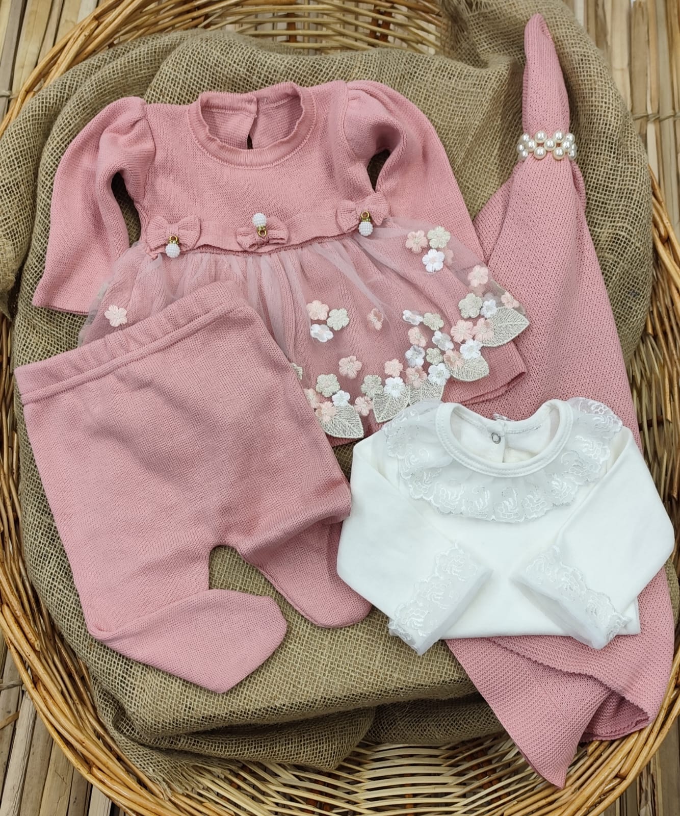 Kit Saída de Maternidade em Tricô Luxo 2